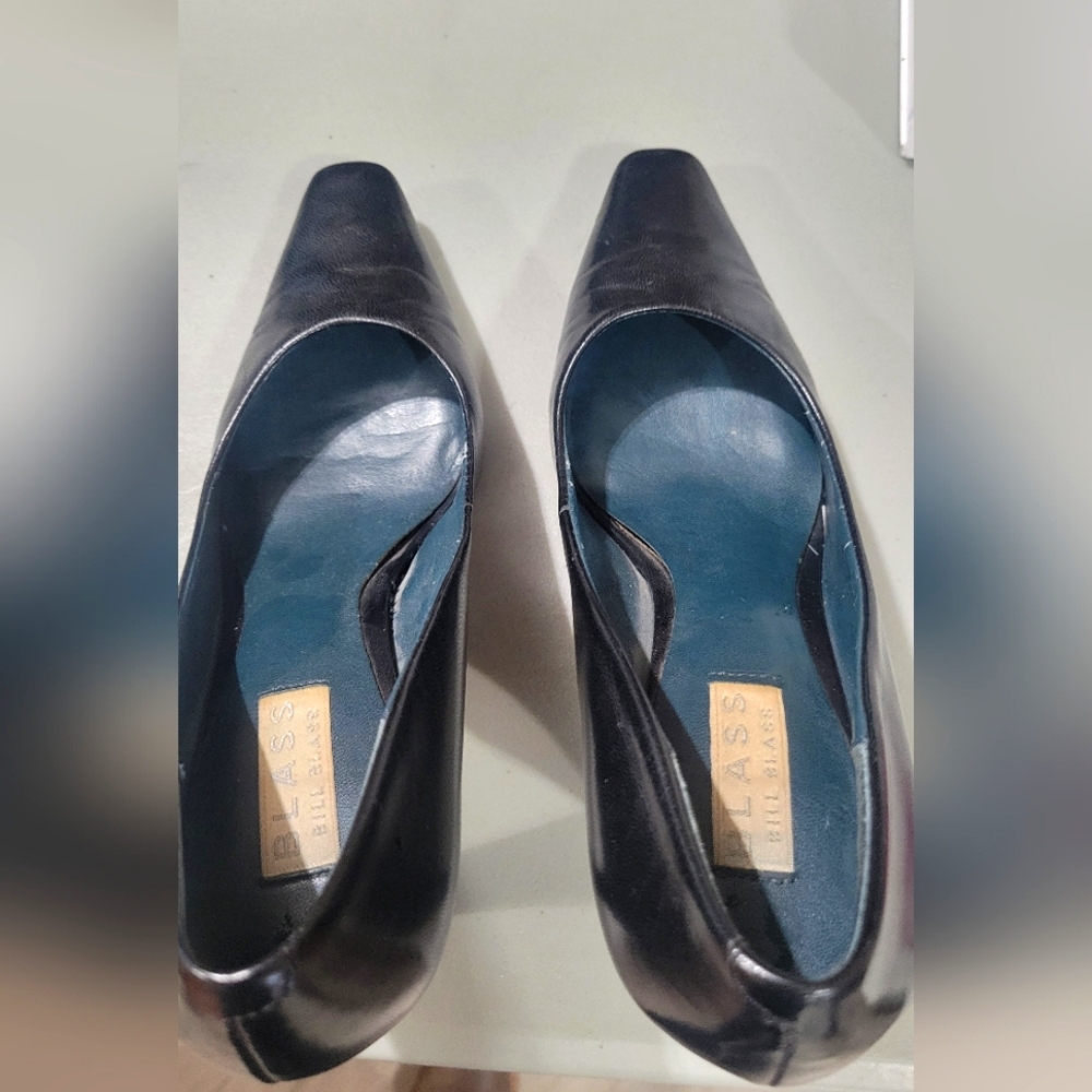 Bill Blass Black heels, size 8